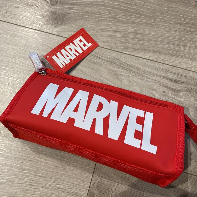 MARVEL(マーベル)の【新品】marvelペンケース インテリア/住まい/日用品の文房具(ペンケース/筆箱)の商品写真