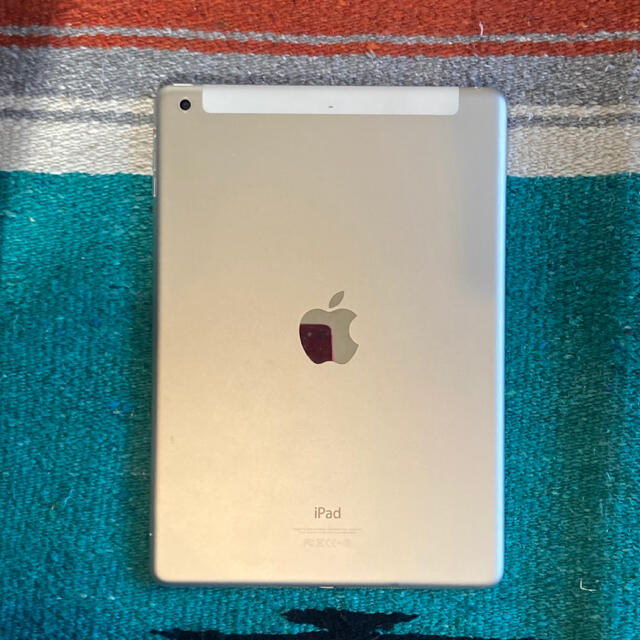 iPad Air Wi-Fi + Cellular 32 GB シルバー