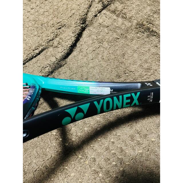 YONEX(ヨネックス)のYONEX ヨネックス VCORE PRO 97D 2021モデル スポーツ/アウトドアのテニス(ラケット)の商品写真