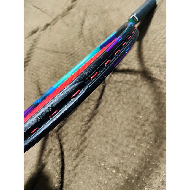 YONEX(ヨネックス)のYONEX ヨネックス VCORE PRO 97D 2021モデル スポーツ/アウトドアのテニス(ラケット)の商品写真