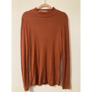 ユニクロ(UNIQLO)のユニクロ　タートルネック トップス　Mサイズ(カットソー(長袖/七分))