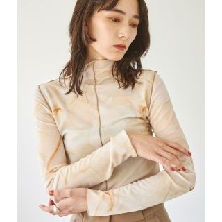 トゥデイフル(TODAYFUL)の【美品】’21TODAYFUL マーブルメッシュトップス メロウタートルトップス(シャツ/ブラウス(長袖/七分))