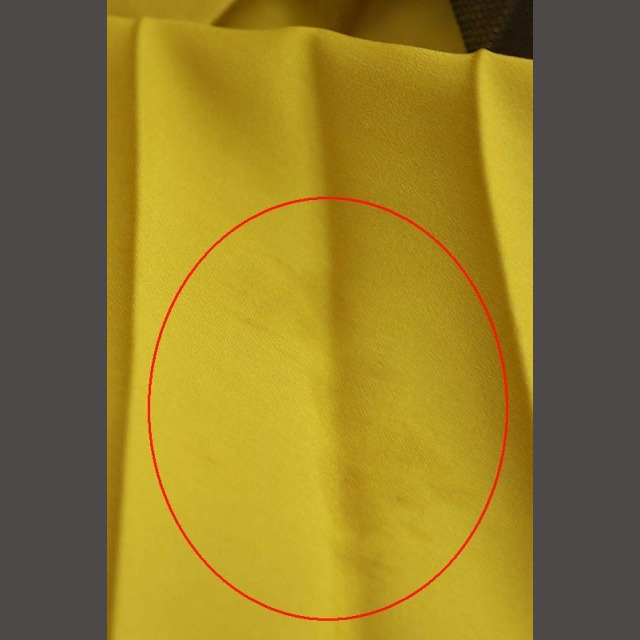 KBF(ケービーエフ)のケイビーエフ アーバンリサーチ チュールonプリーツスカート ロング 黒 黄色 レディースのスカート(ロングスカート)の商品写真