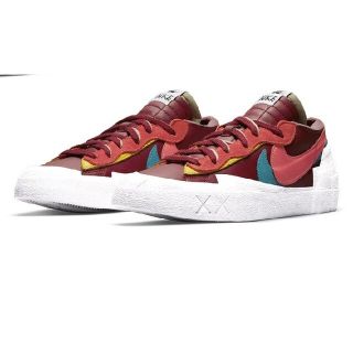 ナイキ(NIKE)のnike x sacai x KAWS Blazer Low Team Red(スニーカー)