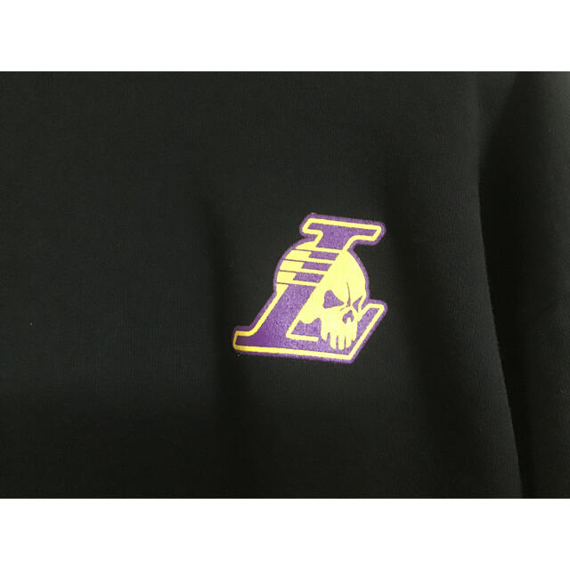 Supreme(シュプリーム)の【極美品】WARREN LOTAS LosAngeles Lakers 2020 メンズのトップス(パーカー)の商品写真