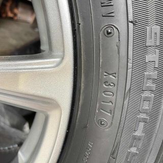 ダンロップ スタッドレス 195/60R16 4本セット  ノア ヴォクシー等