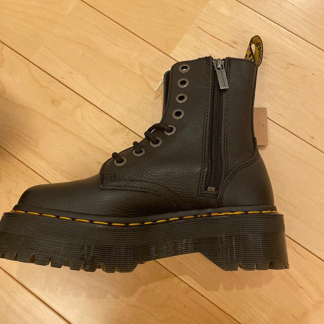 Dr.Martens(ドクターマーチン)のドクターマーチン　Jadon レディースの靴/シューズ(ブーツ)の商品写真