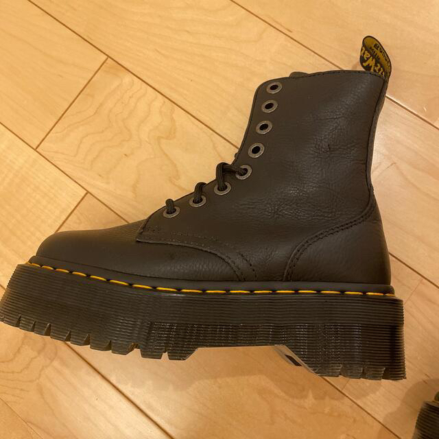 Dr.Martens(ドクターマーチン)のドクターマーチン　Jadon レディースの靴/シューズ(ブーツ)の商品写真