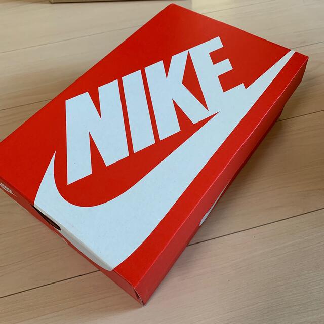NIKE リポスト 24 スニーカーの通販 by 柚子's shop|ナイキならラクマ - 未使用タグ付き NIKE ナイキ 大得価