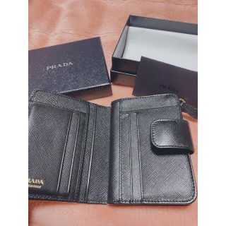 【値下げ】PRADA (プラダ)  黒 二つ折り財布 サフィアーノ IML018