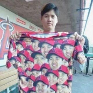 大谷翔平選手　顔だらけTシャツ　XL 　非売品　限定コレクターズアイテム　希少(応援グッズ)