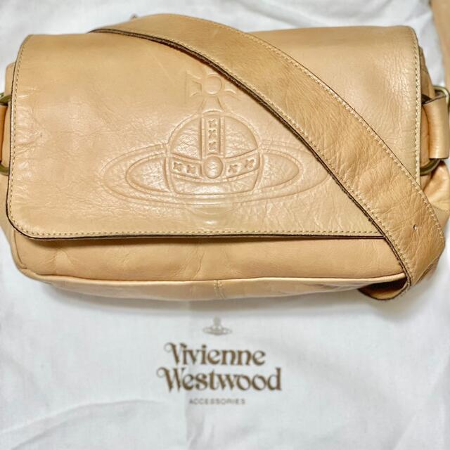 Vivienne Westwood(ヴィヴィアンウエストウッド)のヴィヴィアンウエストウッド　ショルダーバッグ　レザー　型押し裏地総柄 レディースのバッグ(ショルダーバッグ)の商品写真