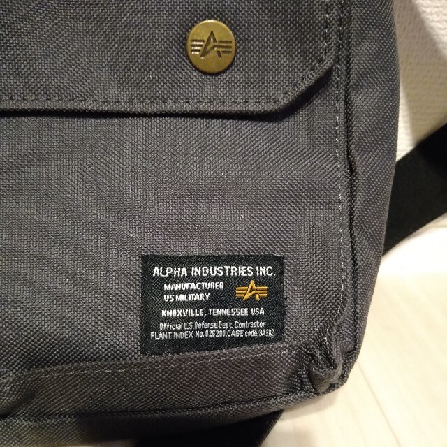 ALPHA INDUSTRIES(アルファインダストリーズ)の専用です。ALPHA（アルファ）ショルダーバッグ メンズのバッグ(ショルダーバッグ)の商品写真