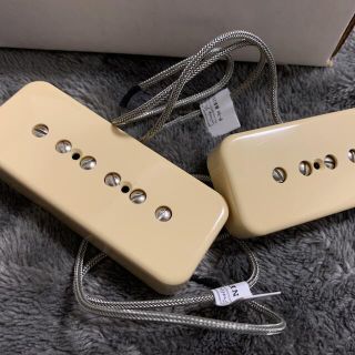 Lindy fralin P-90 ギターピックアップの通販 by いくみ's shop|ラクマ
