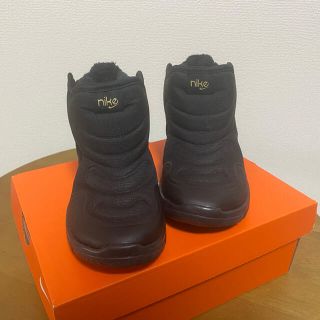 ナイキ(NIKE)のナイキ　ノービス　キッズ　ブーツ　18cm 新品　未使用(ブーツ)