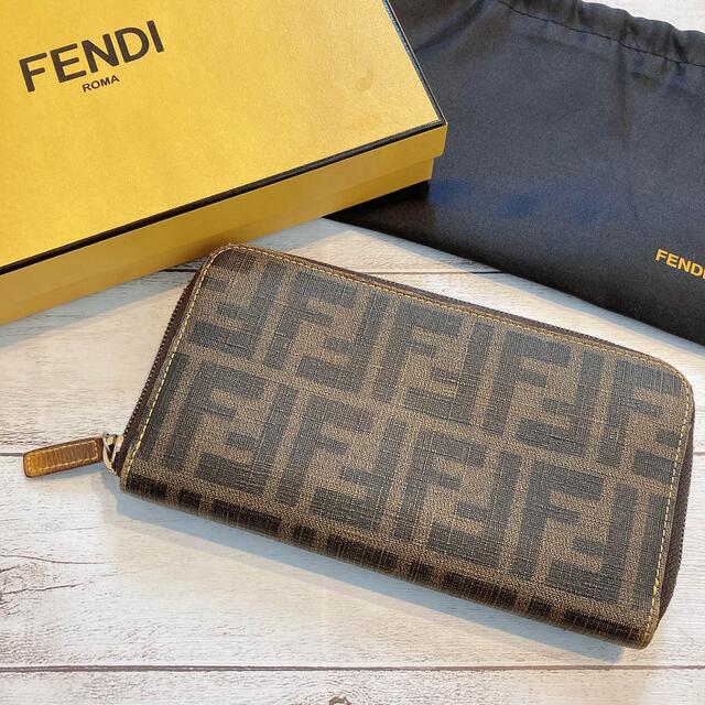 ズッカ柄】FENDI フェンディ メンズ レディース 長財布 革財布 減額