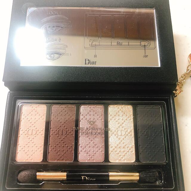 Dior(ディオール)のディオール♡限定スタッズ アイパレット コスメ/美容のベースメイク/化粧品(アイシャドウ)の商品写真