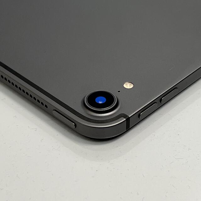 Apple(アップル)の良品＊iPad Pro 11 256GB SIMフリー スマホ/家電/カメラのPC/タブレット(タブレット)の商品写真