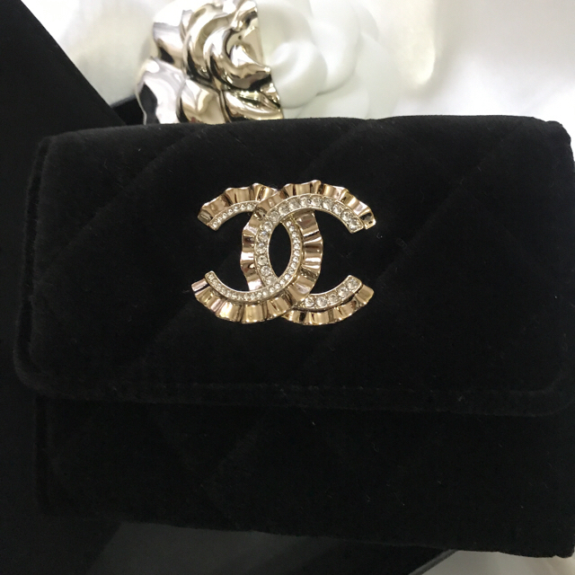 CHANEL(シャネル)の💙CHANEL❤️CCミニウォレット💙マトラッセベロア❤️日本未発売 レディースのファッション小物(財布)の商品写真