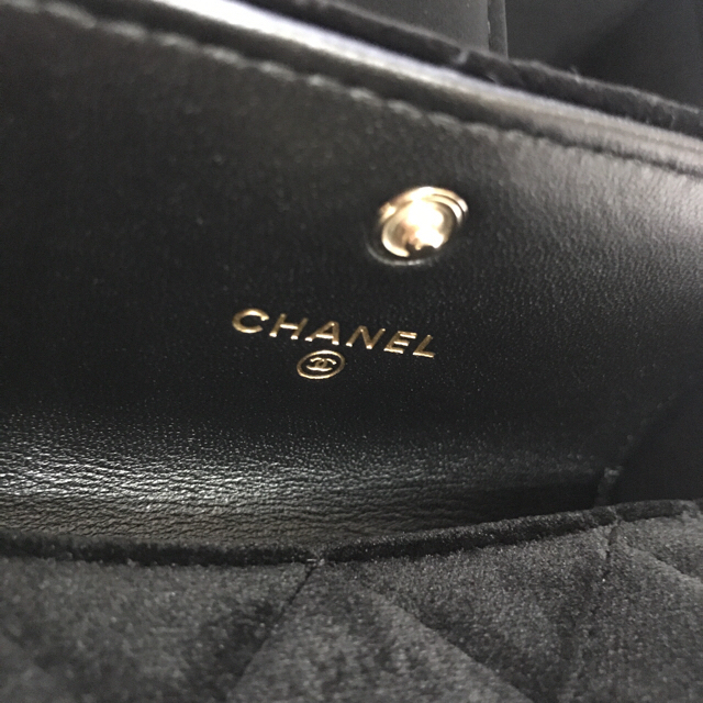 CHANEL(シャネル)の💙CHANEL❤️CCミニウォレット💙マトラッセベロア❤️日本未発売 レディースのファッション小物(財布)の商品写真