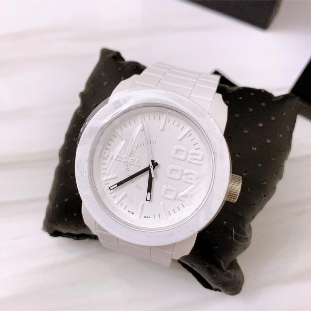DIESEL(ディーゼル)のディーゼル 新品未使用　腕時計 メンズ　ホワイト　時計　DZ1436 白 メンズの時計(腕時計(アナログ))の商品写真