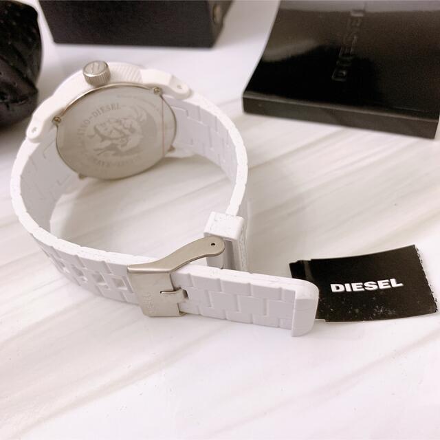 ディーゼル 新品未使用　腕時計 メンズ　ホワイト　時計　DZ1436 白