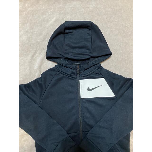 NIKE(ナイキ)のNIKE パーカー　 S キッズ/ベビー/マタニティのキッズ服男の子用(90cm~)(ジャケット/上着)の商品写真