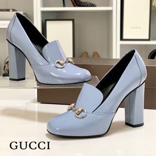 グッチ(Gucci)の3303 グッチ ホースビット パテントレザー パンプス ライトブルー(ハイヒール/パンプス)