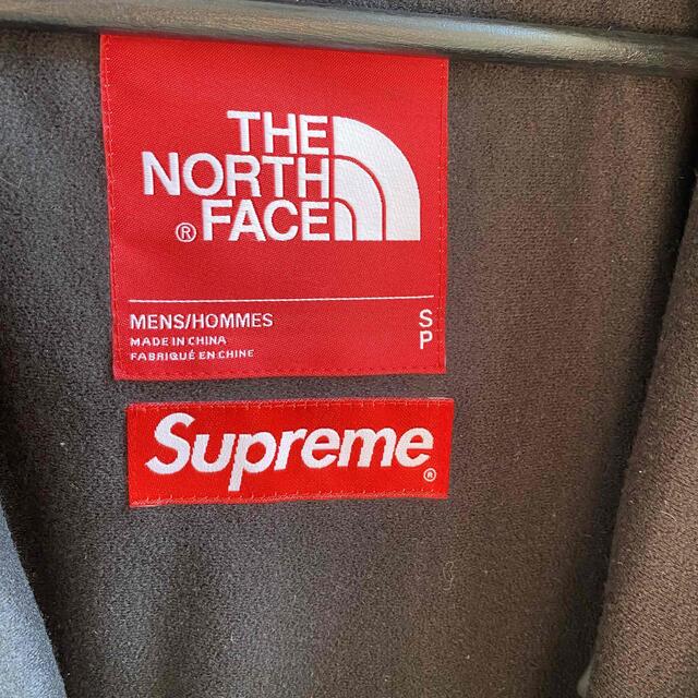 Supreme(シュプリーム)の16AW supreme the north face マウンテンパーカー メンズのジャケット/アウター(マウンテンパーカー)の商品写真