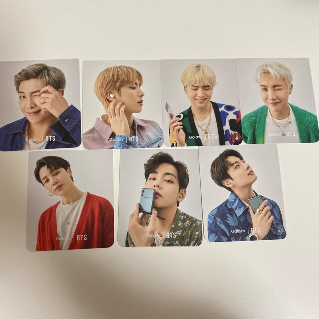 防弾少年団(BTS)(ボウダンショウネンダン)のBTS GALAXY トレカ 新  エンタメ/ホビーのCD(K-POP/アジア)の商品写真