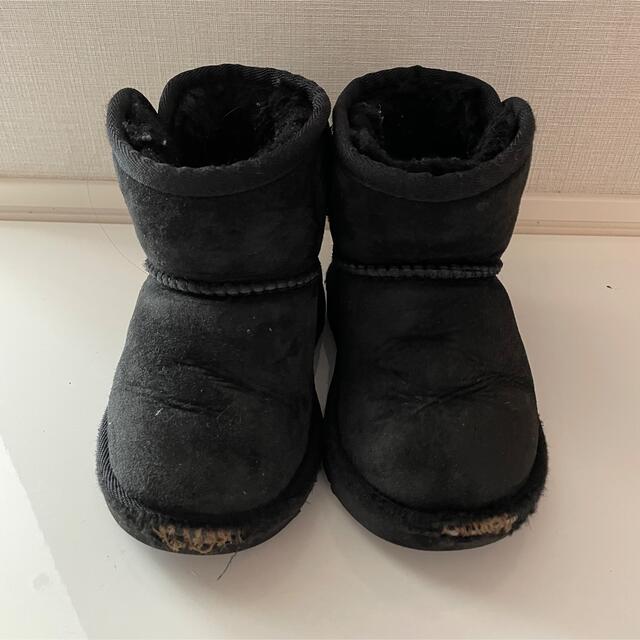 UGG(アグ)のUGG ムートンブーツ キッズ　14.5㎝ キッズ/ベビー/マタニティのベビー靴/シューズ(~14cm)(ブーツ)の商品写真