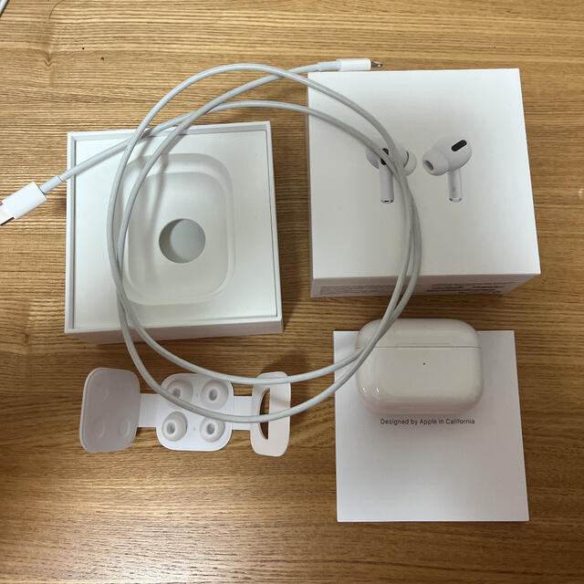 スマホ/家電/カメラApple AirPods Pro