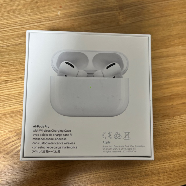 Apple(アップル)のApple AirPods Pro スマホ/家電/カメラのオーディオ機器(ヘッドフォン/イヤフォン)の商品写真