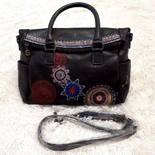 デシグアル(DESIGUAL)の未使用　デシグアル　ハンドバッグ　ショルダーバッグ(ショルダーバッグ)