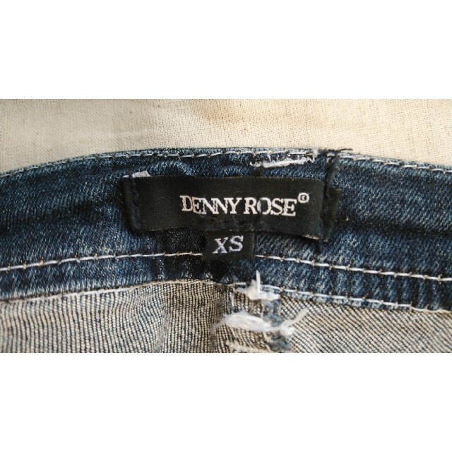 DENNYROSE(デニーローズ)のDENNY ROSE  　ペイントスキニーデニム美脚　sizeXS レディースのパンツ(デニム/ジーンズ)の商品写真