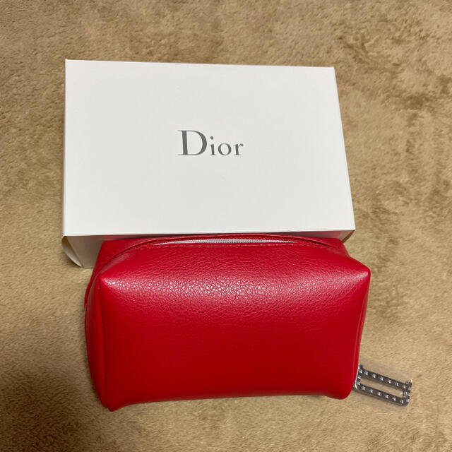 Dior(ディオール)のDior ノベルティポーチ♡♡ エンタメ/ホビーのコレクション(ノベルティグッズ)の商品写真