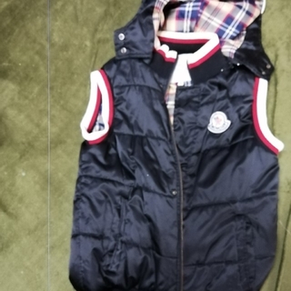 モンクレール(MONCLER)の最後の値下げモンクレールベスト(ダウンベスト)