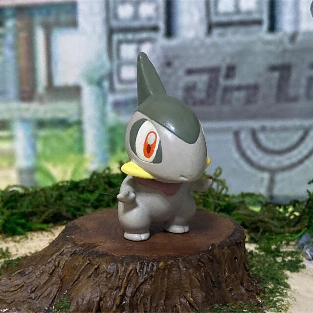 ポケモン ポケモン フィギュア モンコレ色違いリペイント キバゴの通販 By てん S Shop ポケモンならラクマ