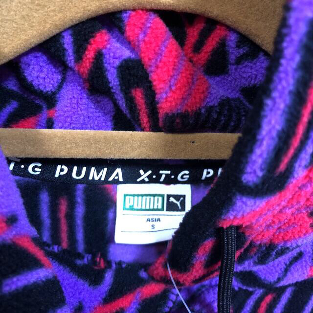 PUMA(プーマ)のプーマ　プルオーバー　パーカー レディースのトップス(パーカー)の商品写真