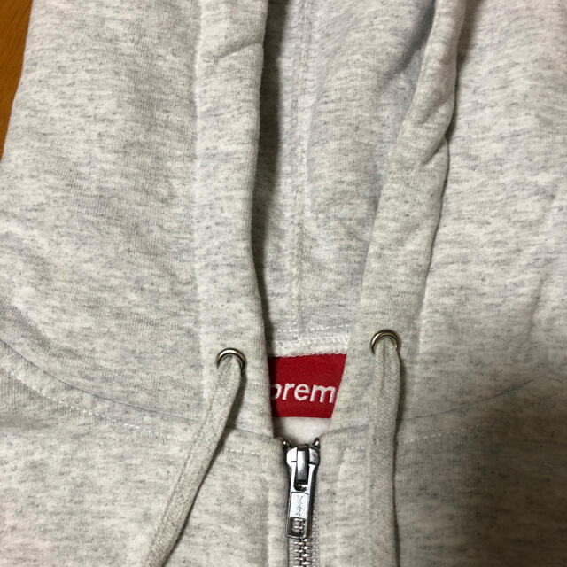 Supreme(シュプリーム)のWorld Famous Zip Up Hooded Sweatshirt メンズのトップス(パーカー)の商品写真