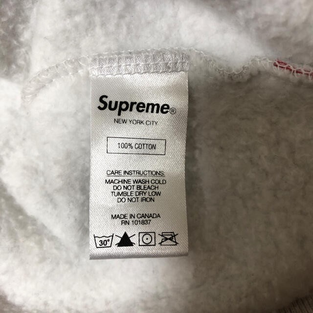 Supreme(シュプリーム)のWorld Famous Zip Up Hooded Sweatshirt メンズのトップス(パーカー)の商品写真