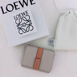 ロエベ(LOEWE)の【LOEWE】トライフォールドウォレット◇ソフトグレインカーフ(財布)