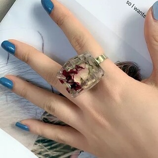 ジルスチュアート(JILLSTUART)の新品 フラワーアクリル 指輪 アクセサリー ファッション 韓国(リング(指輪))
