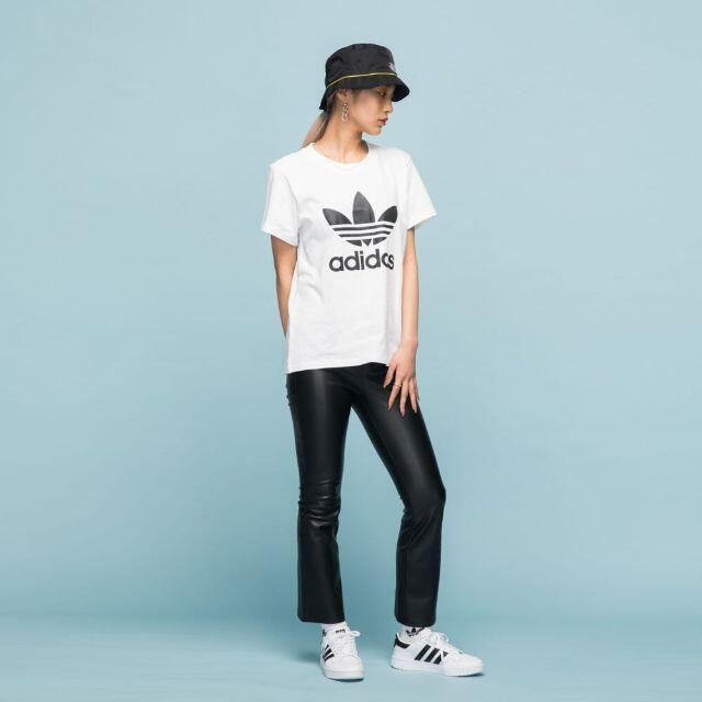 adidas(アディダス)の【新品・未使用】adidas 「Team Court」 白/黒　26.5cm メンズの靴/シューズ(スニーカー)の商品写真