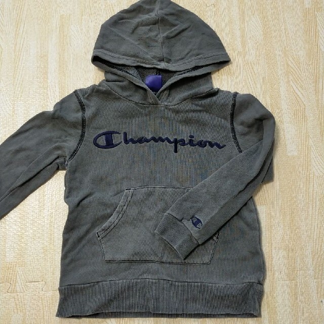 Champion(チャンピオン)のチャンピオンパーカー キッズ/ベビー/マタニティのキッズ服男の子用(90cm~)(Tシャツ/カットソー)の商品写真