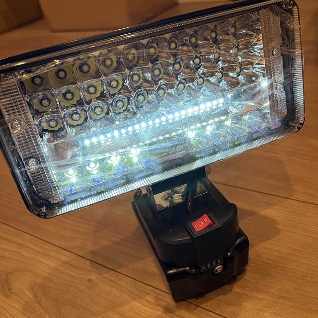 180W 互換バッテリー付き マキタ ライト 作業灯 集魚灯 投光器 夜釣り