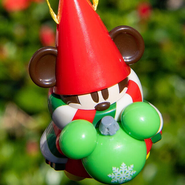 Disney(ディズニー)のディズニー カプセルトイ festive Winter オーナメント エンタメ/ホビーのアニメグッズ(キーホルダー)の商品写真