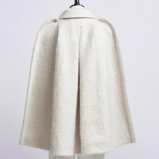 pon様 yori シャギーケープコートの通販 by EMILY shop|ラクマ