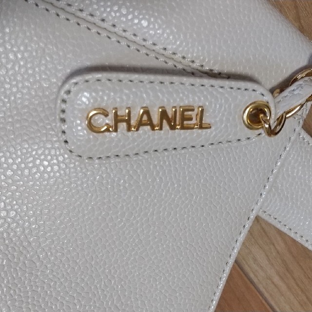 CHANEL(シャネル)の美品☆CHANEL シャネル キャビアスキン トートバッグ ベージュ レディースのバッグ(トートバッグ)の商品写真