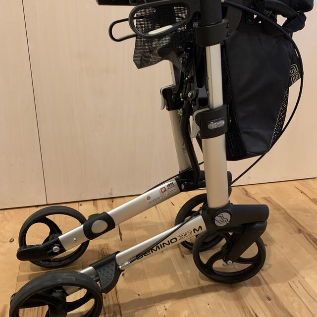 GEMINO30M 歩行車　歩行器　シルバーカー キッズ/ベビー/マタニティの外出/移動用品(歩行器)の商品写真